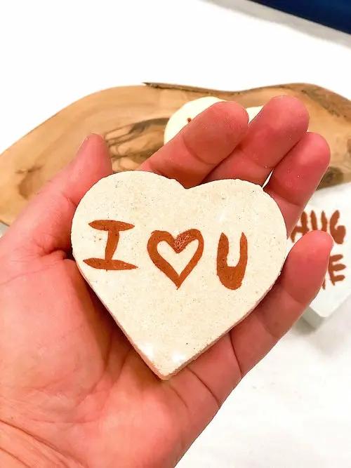 Organic bath bomb / Valentine's Day / conversation hearts / AO