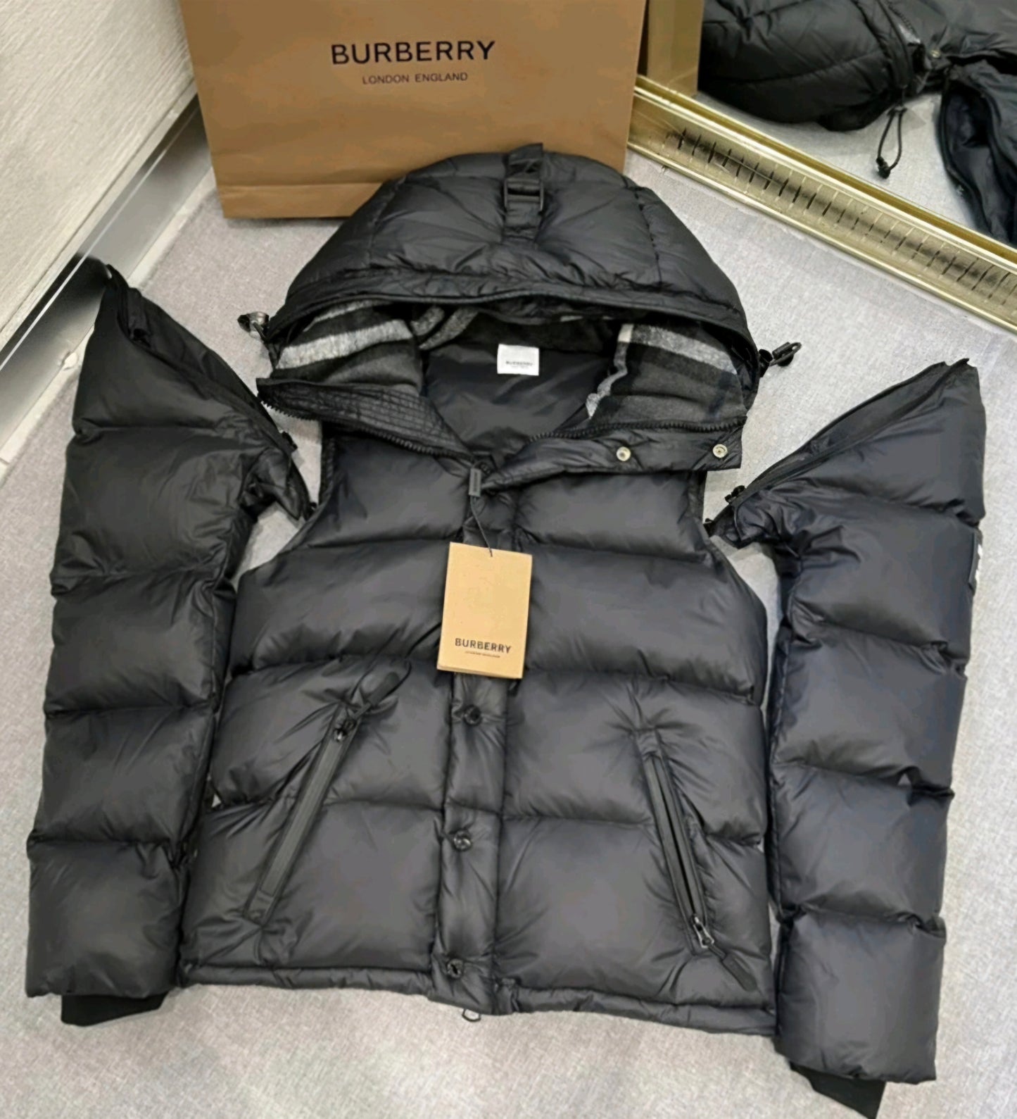 Burberry Doudoune Homme – Élégance, Confort et Style Premium